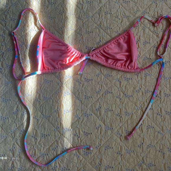 NWOT BILLABONG COAST IS CLEAR BIKINI TOP - Picture 3 of 3